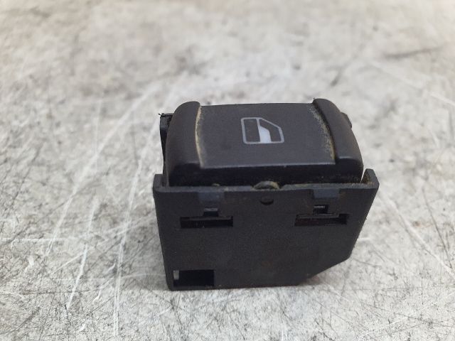 bontott VW PASSAT B5 Jobb hátsó Ablakemelő Kapcsoló