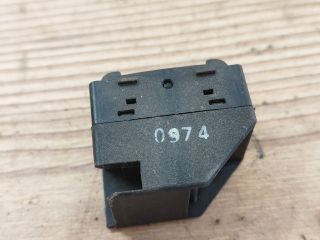 bontott VW PASSAT B5 Jobb hátsó Ablakemelő Kapcsoló