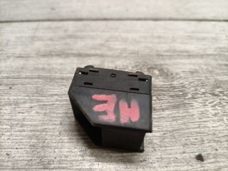 bontott VW PASSAT B5 Jobb hátsó Ablakemelő Kapcsoló