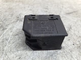 bontott VW PASSAT B5 Jobb hátsó Ablakemelő Kapcsoló