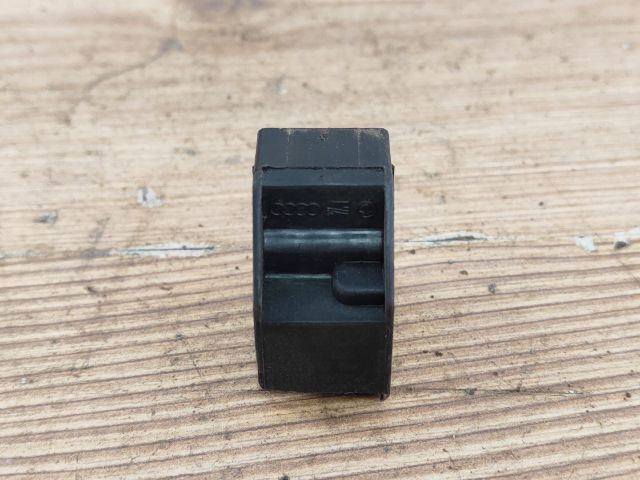 bontott VW PASSAT B5 Jobb hátsó Ablakemelő Kapcsoló