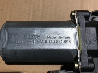 bontott VW PASSAT B5 Jobb hátsó Ablakemelő Motor