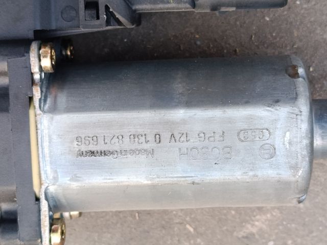 bontott VW PASSAT B5 Jobb hátsó Ablakemelő Motor