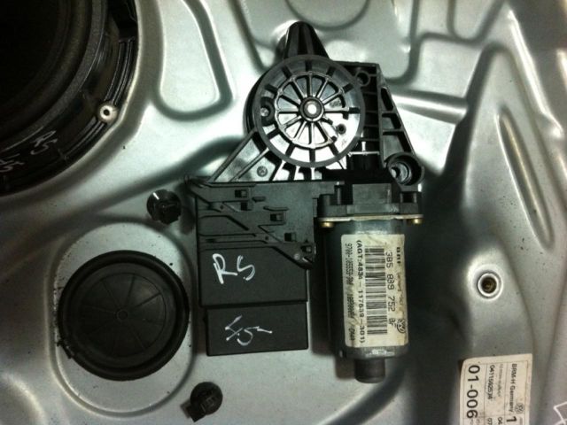 bontott VW PASSAT B5 Jobb hátsó Ablakemelő Motor