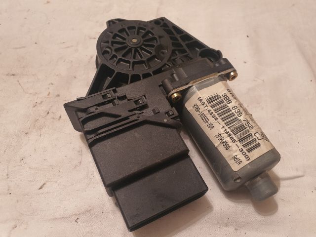 bontott VW PASSAT B5 Jobb hátsó Ablakemelő Motor