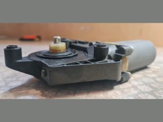 bontott VW PASSAT B5 Jobb hátsó Ablakemelő Motor