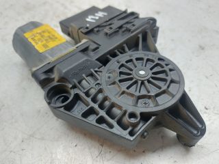 bontott VW PASSAT B5 Jobb hátsó Ablakemelő Motor