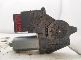 bontott VW PASSAT B5 Jobb hátsó Ablakemelő Motor