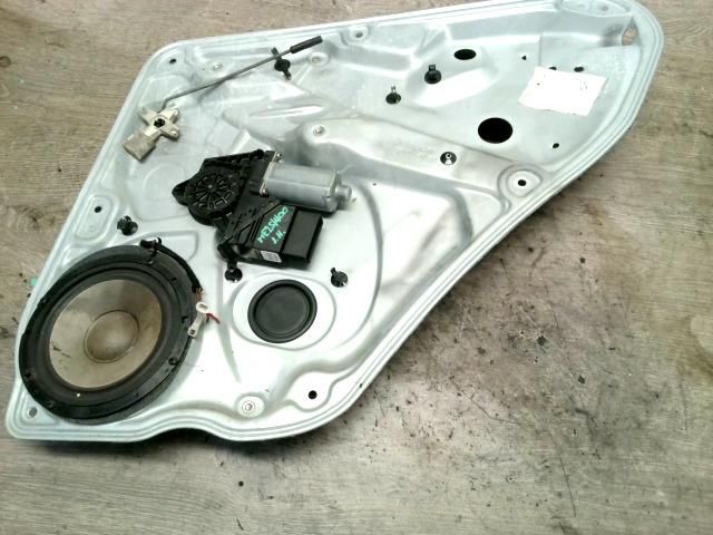 bontott VW PASSAT B5 Jobb hátsó Ablakemelő Szerkezet (Elektromos)