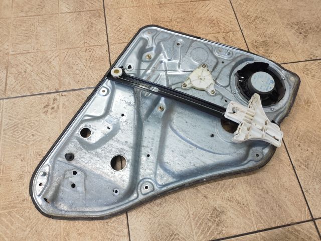 bontott VW PASSAT B5 Jobb hátsó Ablakemelő Szerkezet (Elektromos)