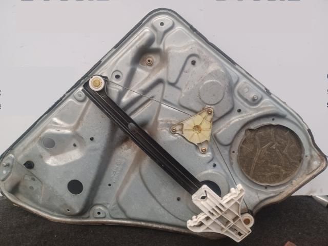bontott VW PASSAT B5 Jobb hátsó Ablakemelő Szerkezet (Elektromos)