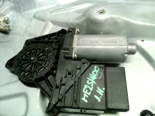 bontott VW PASSAT B5 Jobb hátsó Ablakemelő Szerkezet (Elektromos)