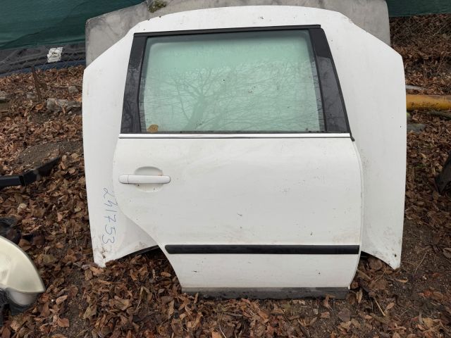 bontott VW PASSAT B5 Jobb hátsó Ajtó (Részeivel)