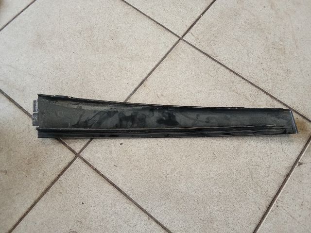 bontott VW PASSAT B5 Jobb hátsó Ajtókeret Burkolat