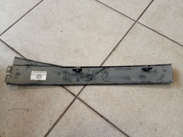 bontott VW PASSAT B5 Jobb hátsó Ajtókeret Burkolat