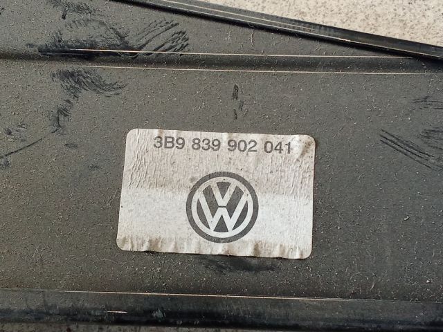 bontott VW PASSAT B5 Jobb hátsó Ajtókeret Burkolat