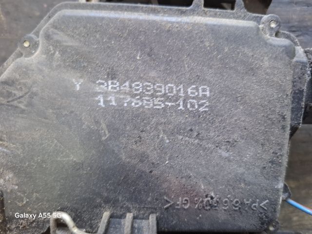 bontott VW PASSAT B5 Jobb hátsó Ajtózár