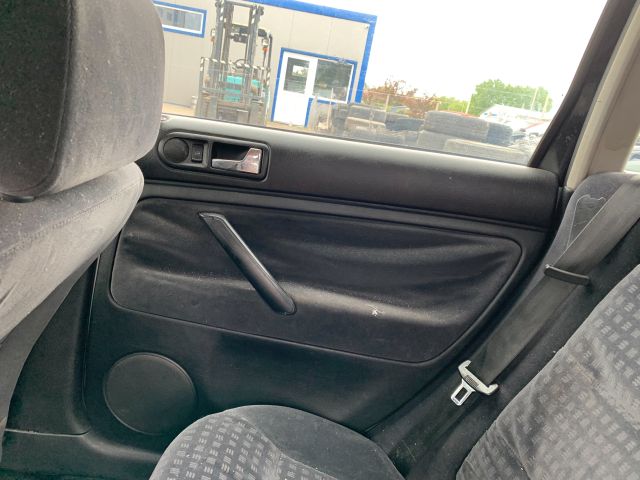 bontott VW PASSAT B5 Jobb hátsó Biztonsági Öv