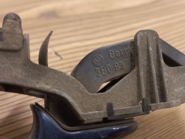 bontott VW PASSAT B5 Jobb hátsó Külső Kilincs