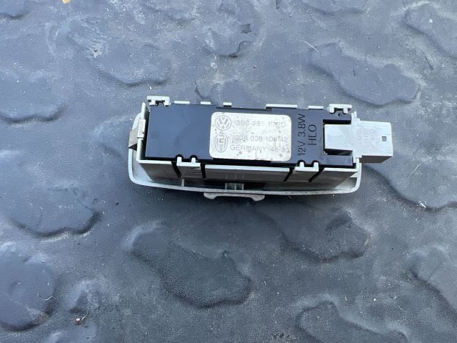 bontott VW PASSAT B5 Jobb Hátsó Lámpa