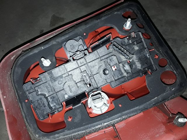 bontott VW PASSAT B5 Jobb Hátsó Lámpa