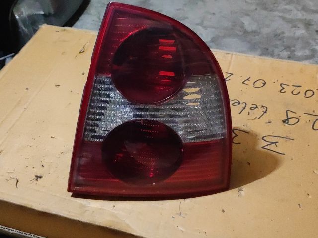 bontott VW PASSAT B5 Jobb Hátsó Lámpa
