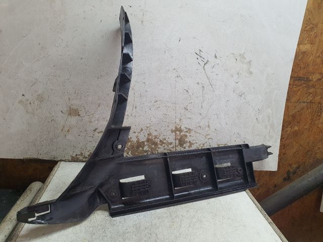 bontott VW PASSAT B5 Jobb hátsó Oldal Lökhárító Tartó (Műanyag)