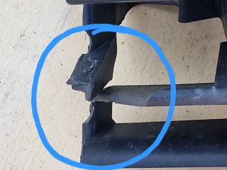 bontott VW PASSAT B5 Jobb Ködlámpa Rács