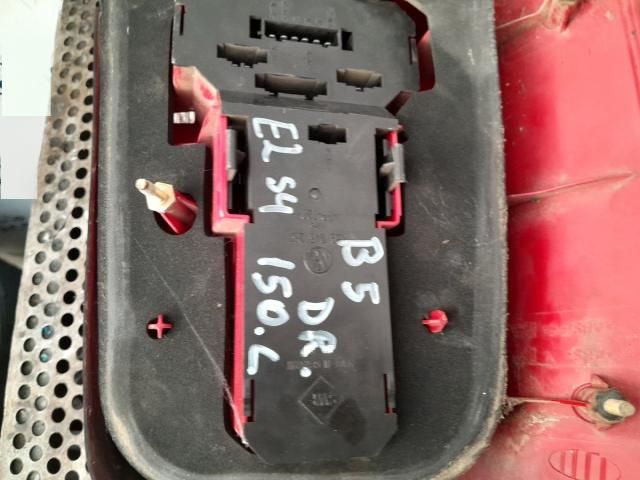 bontott VW PASSAT B5 Jobb Külső Hátsó Lámpa