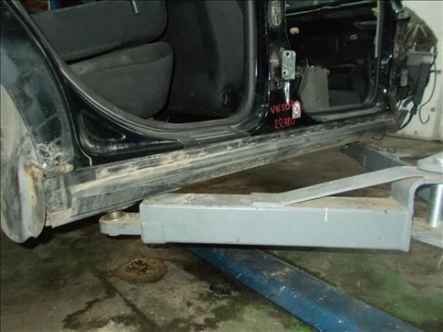 bontott VW PASSAT B5 Jobb Küszöb