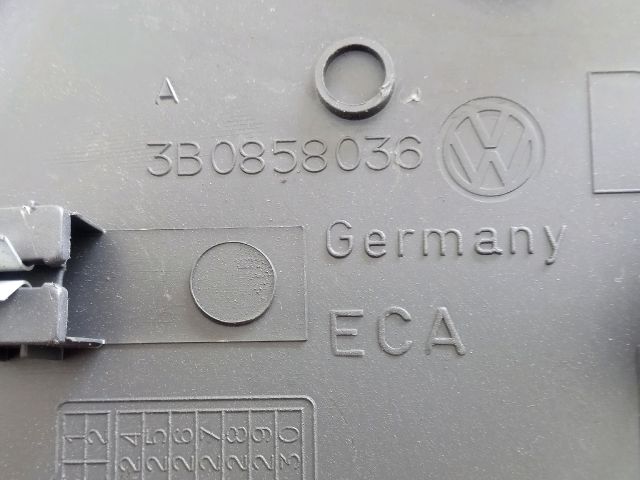 bontott VW PASSAT B5 Jobb Műszerfal Oldalkárpit