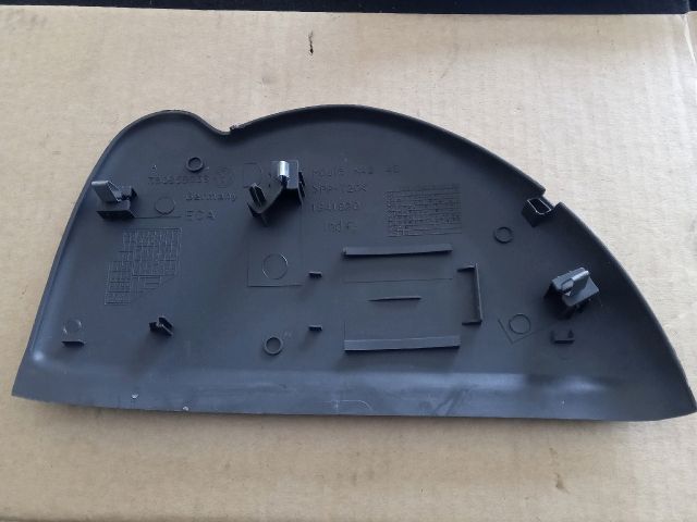 bontott VW PASSAT B5 Jobb Műszerfal Oldalkárpit