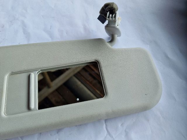 bontott VW PASSAT B5 Jobb Napellenző