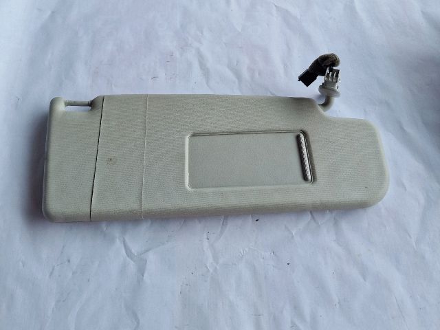 bontott VW PASSAT B5 Jobb Napellenző