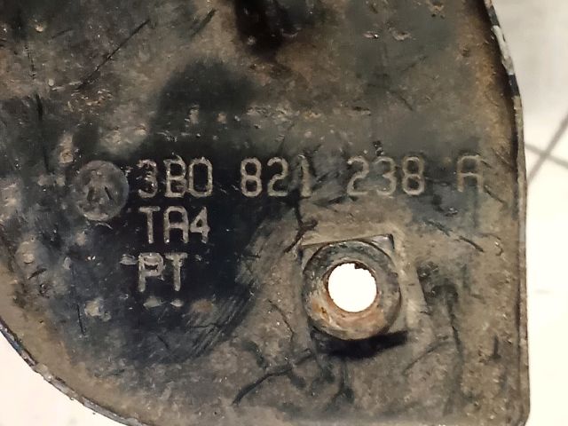 bontott VW PASSAT B5 Jobb Sárvédő Oldaltartó