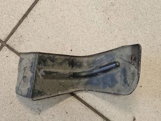 bontott VW PASSAT B5 Jobb Sárvédő Oldaltartó