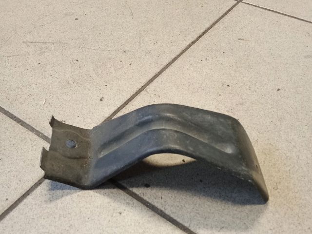 bontott VW PASSAT B5 Jobb Sárvédő Oldaltartó