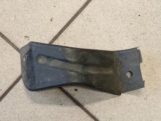 bontott VW PASSAT B5 Jobb Sárvédő Oldaltartó