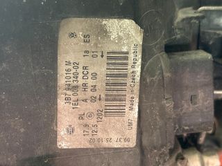 bontott VW PASSAT B5 Jobb Xenon Fényszóró