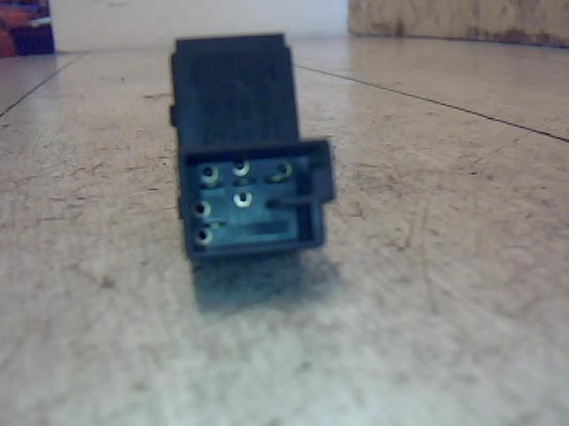 bontott VW PASSAT B5 Kapcsoló (Magában)