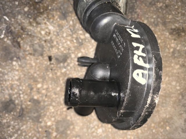 bontott VW PASSAT B5 Kartergáz Visszavezető Ház