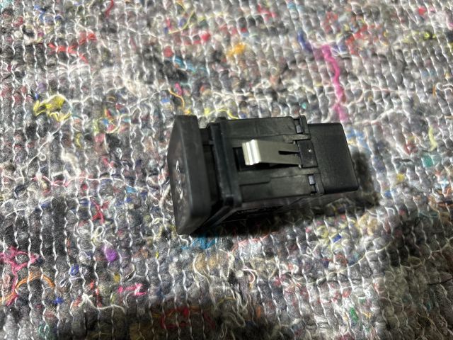 bontott VW PASSAT B5 Kézifék Kapcsoló