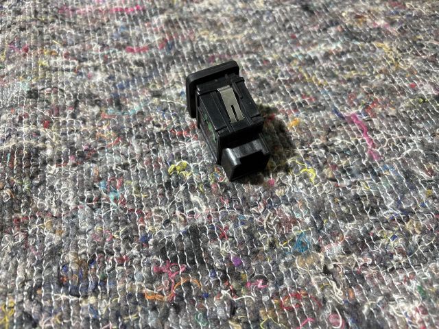 bontott VW PASSAT B5 Kézifék Kapcsoló