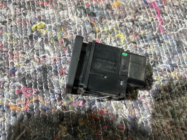 bontott VW PASSAT B5 Kézifék Kapcsoló