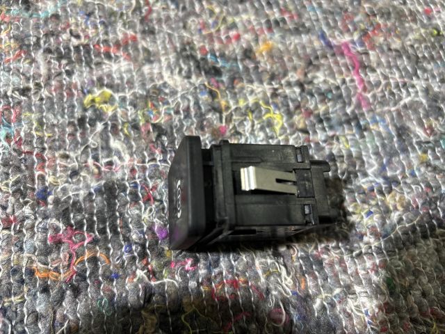 bontott VW PASSAT B5 Kézifék Kapcsoló