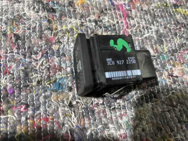 bontott VW PASSAT B5 Kézifék Kapcsoló