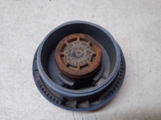 bontott VW PASSAT B5 Kiegyenlítőtartály Sapka