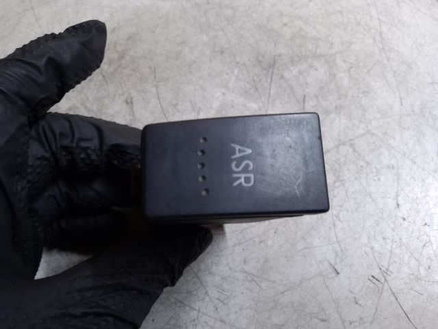 bontott VW PASSAT B5 Kipörgésgátló Kapcsoló