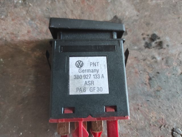 bontott VW PASSAT B5 Kipörgésgátló Kapcsoló