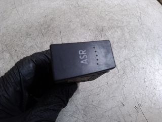 bontott VW PASSAT B5 Kipörgésgátló Kapcsoló